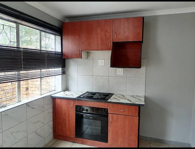 1 bed property to rent in WINCHESTER HILLS